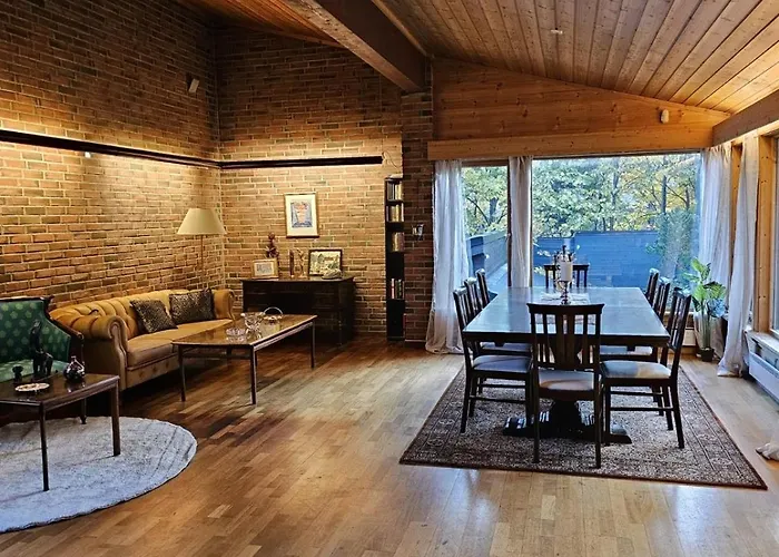 Private Room - 1 In A Luxury Villa Chalet Style